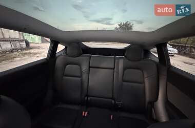 Внедорожник / Кроссовер Tesla Model Y 2024 в 