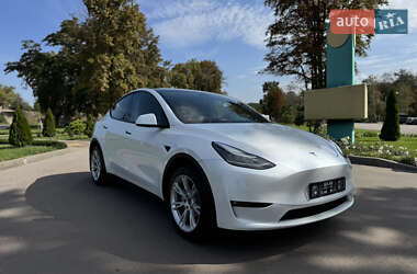 Позашляховик / Кросовер Tesla Model Y 2021 в 