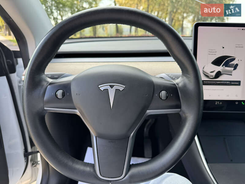 Позашляховик / Кросовер Tesla Model Y 2021 в Краматорську