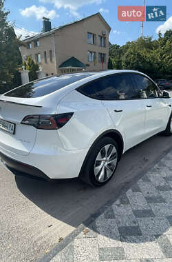 Внедорожник / Кроссовер Tesla Model Y 2021 в 
