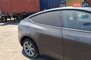 Позашляховик / Кросовер Tesla Model Y 2024 в 