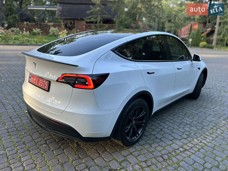 Внедорожник / Кроссовер Tesla Model Y 2022 в Львове