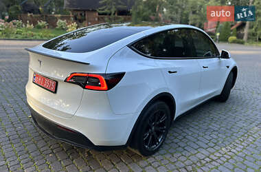 Позашляховик / Кросовер Tesla Model Y 2022 в  фото 6 Позашляховик / Кросовер Tesla Model Y 2022 в