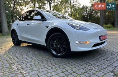 Позашляховик / Кросовер Tesla Model Y 2022 в  фото 13 Позашляховик / Кросовер Tesla Model Y 2022 в