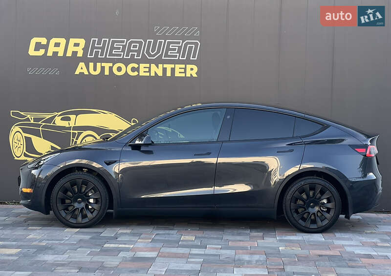 Позашляховик / Кросовер Tesla Model Y 2024 в Києві