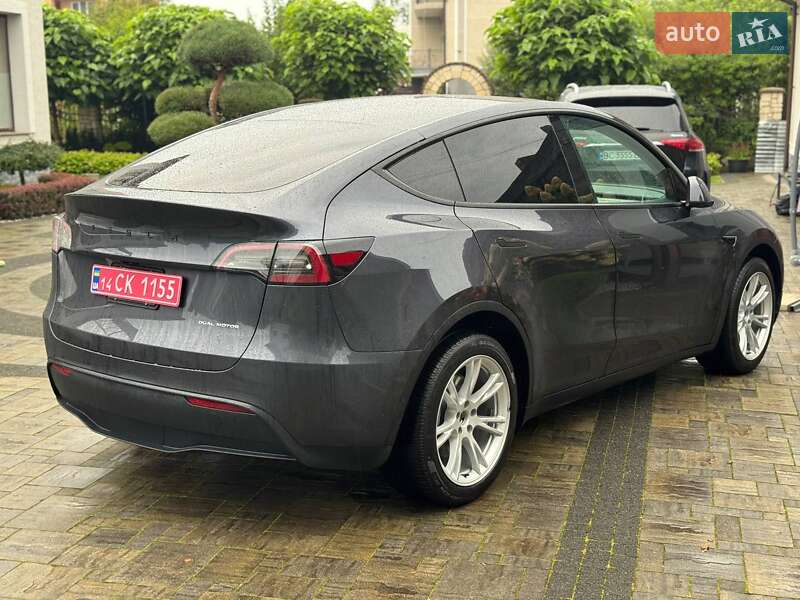 Позашляховик / Кросовер Tesla Model Y 2024 в Львові