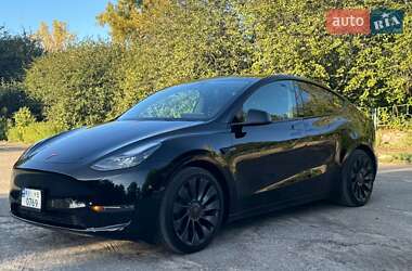 Внедорожник / Кроссовер Tesla Model Y 2024 в 