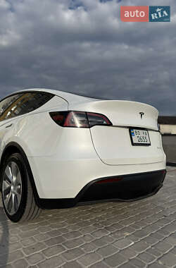 Внедорожник / Кроссовер Tesla Model Y 2021 в 