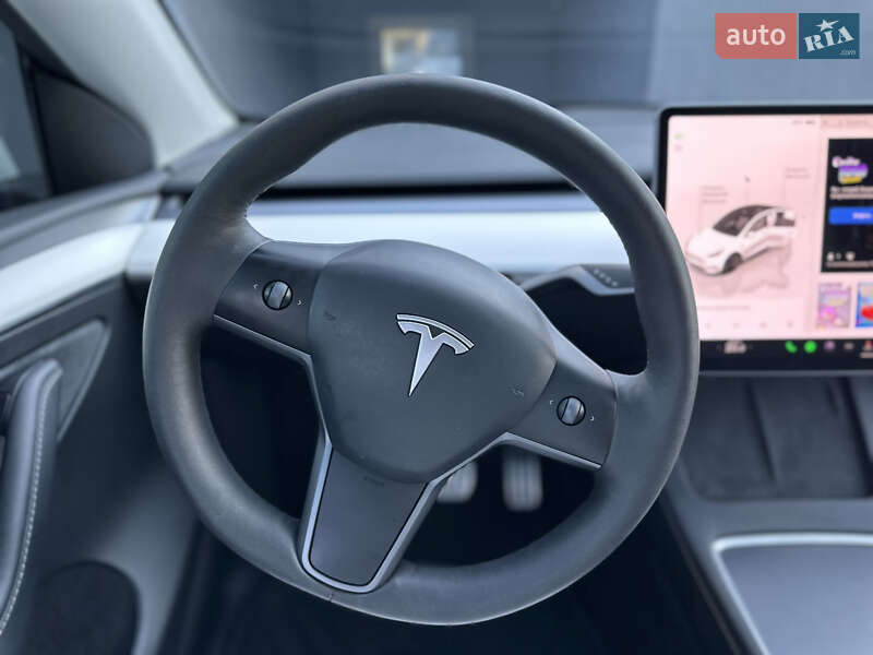 Позашляховик / Кросовер Tesla Model Y 2023 в Рівному