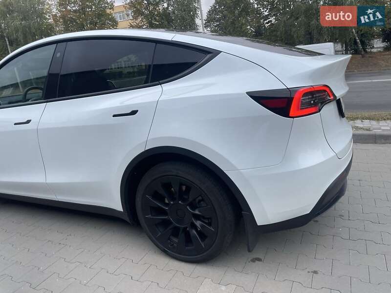 Внедорожник / Кроссовер Tesla Model Y 2023 в Белой Церкви