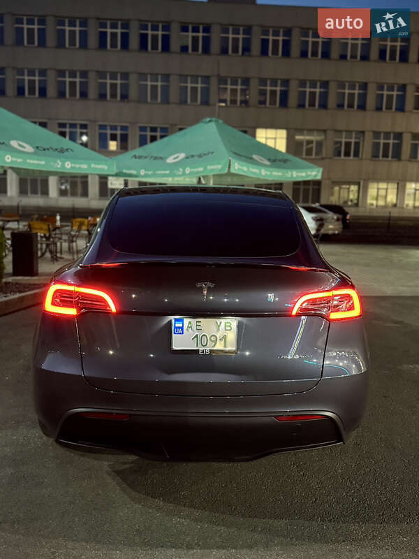 Позашляховик / Кросовер Tesla Model Y 2022 в Дніпрі