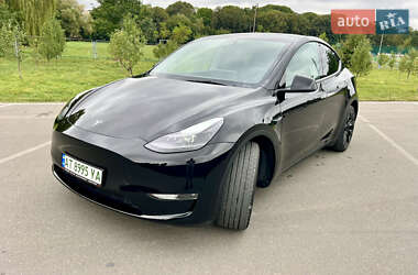 Позашляховик / Кросовер Tesla Model Y 2023 в 
