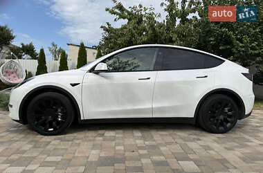 Позашляховик / Кросовер Tesla Model Y 2023 в 