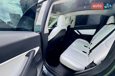 Позашляховик / Кросовер Tesla Model Y 2022 в 