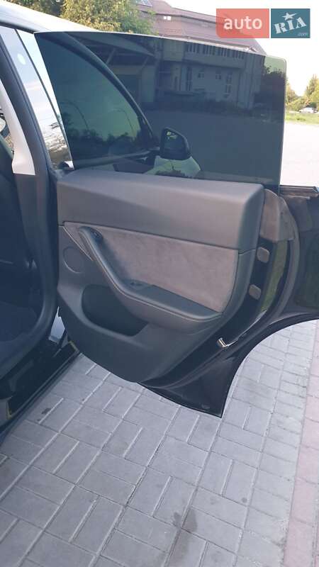 Внедорожник / Кроссовер Tesla Model Y 2021 в Киеве фото 35 Внедорожник / Кроссовер Tesla Model Y 2021 в Киеве