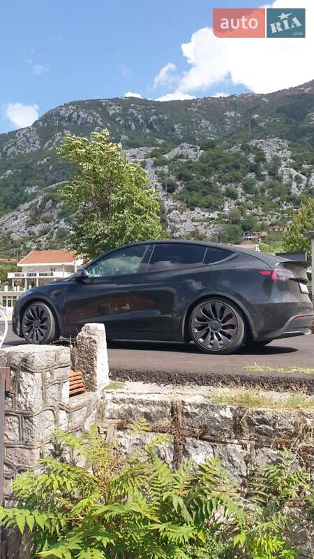 Внедорожник / Кроссовер Tesla Model Y 2021 в Киеве фото 39 Внедорожник / Кроссовер Tesla Model Y 2021 в Киеве