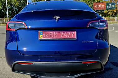 Внедорожник / Кроссовер Tesla Model Y 2021 в 