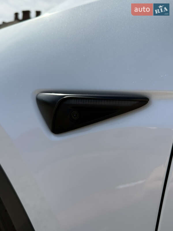 Внедорожник / Кроссовер Tesla Model Y 2022 в Бердичеве