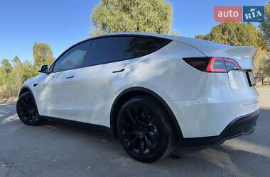 Позашляховик / Кросовер Tesla Model Y 2021 в 