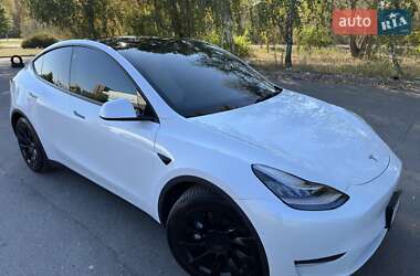 Позашляховик / Кросовер Tesla Model Y 2021 в 
