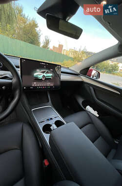 Внедорожник / Кроссовер Tesla Model Y 2022 в 