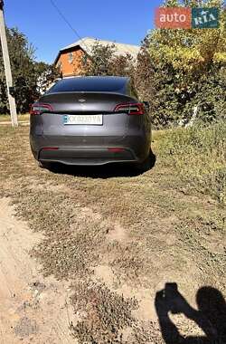 Внедорожник / Кроссовер Tesla Model Y 2023 в 
