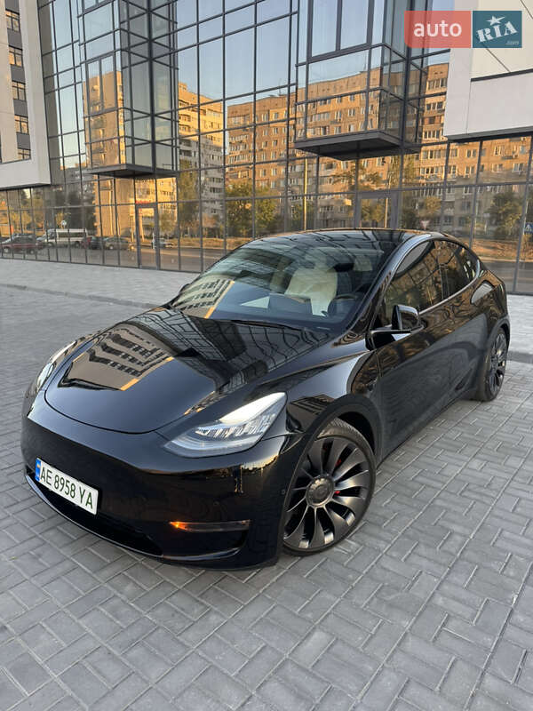 Tesla Model Y 2020