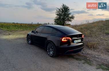 Внедорожник / Кроссовер Tesla Model Y 2021 в 