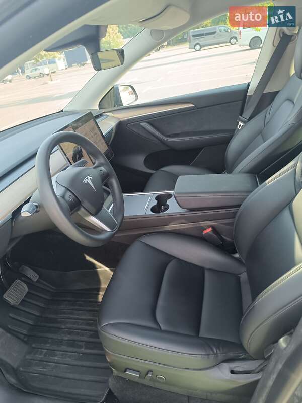 Внедорожник / Кроссовер Tesla Model Y 2022 в Киеве
