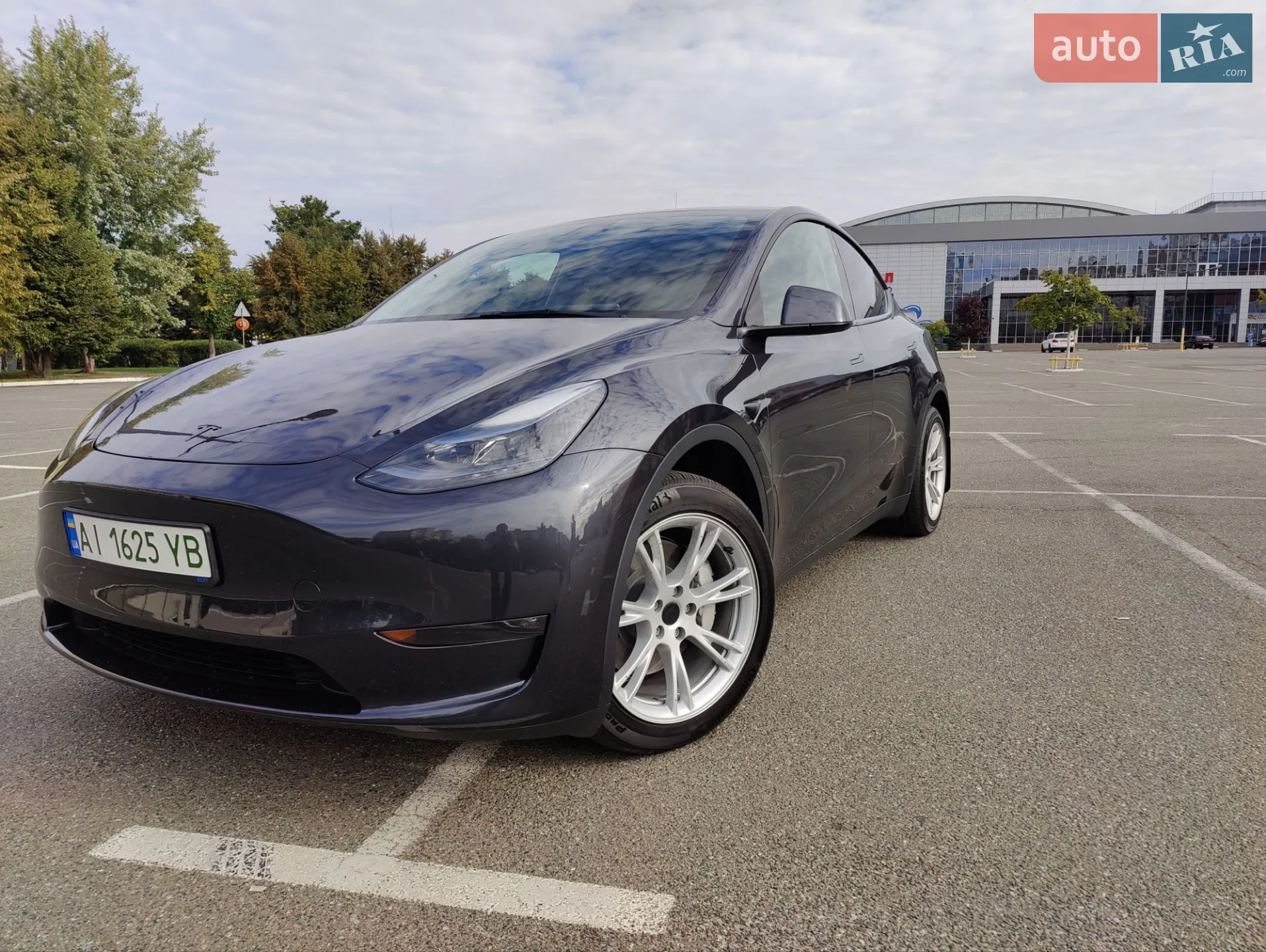 2024 Tesla Model Y - мініатюра 4