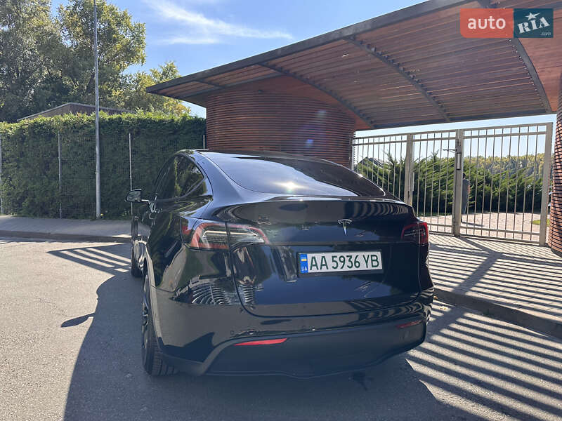 Позашляховик / Кросовер Tesla Model Y 2022 в Києві фото 14 Позашляховик / Кросовер Tesla Model Y 2022 в Києві