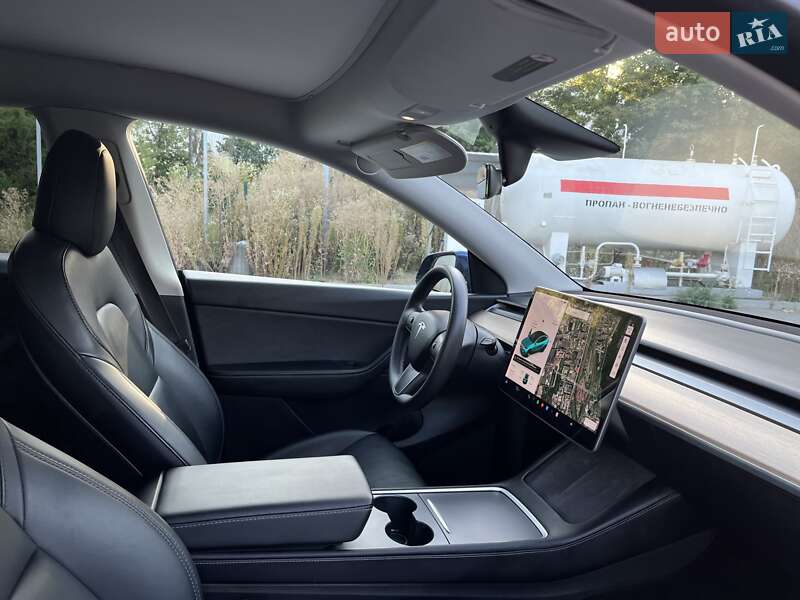 Позашляховик / Кросовер Tesla Model Y 2021 в Тернополі
