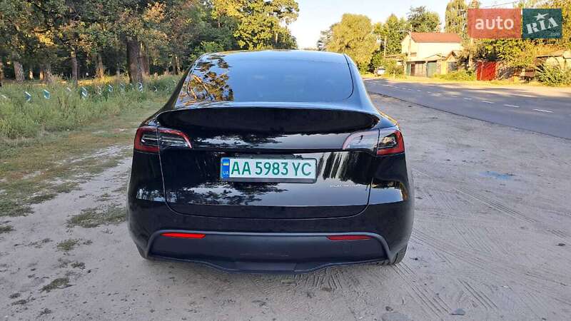 Позашляховик / Кросовер Tesla Model Y 2021 в Києві