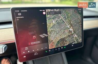 Позашляховик / Кросовер Tesla Model Y 2021 в 