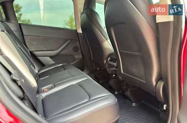 Позашляховик / Кросовер Tesla Model Y 2021 в 
