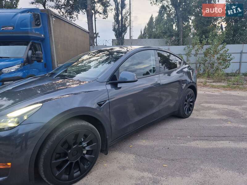Внедорожник / Кроссовер Tesla Model Y 2023 в Киеве фото 4 Внедорожник / Кроссовер Tesla Model Y 2023 в Киеве