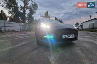 Внедорожник / Кроссовер Tesla Model Y 2023 в 