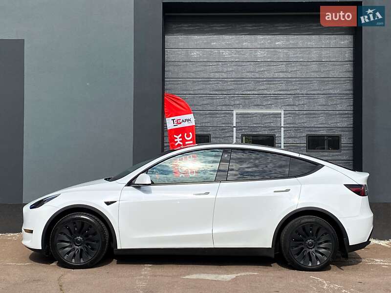 Позашляховик / Кросовер Tesla Model Y 2021 в Києві