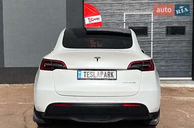 Позашляховик / Кросовер Tesla Model Y 2021 в 
