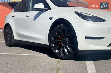 Внедорожник / Кроссовер Tesla Model Y 2022 в 