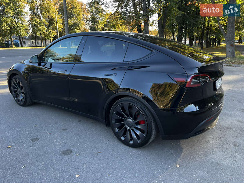 Позашляховик / Кросовер Tesla Model Y 2022 в Полтаві