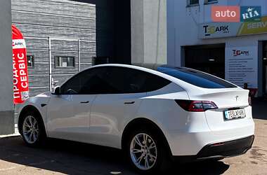 Позашляховик / Кросовер Tesla Model Y 2023 в 