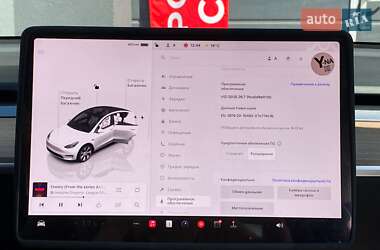 Позашляховик / Кросовер Tesla Model Y 2023 в 