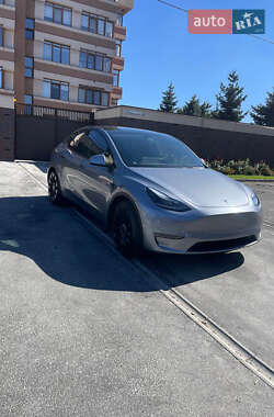 Внедорожник / Кроссовер Tesla Model Y 2024 в 