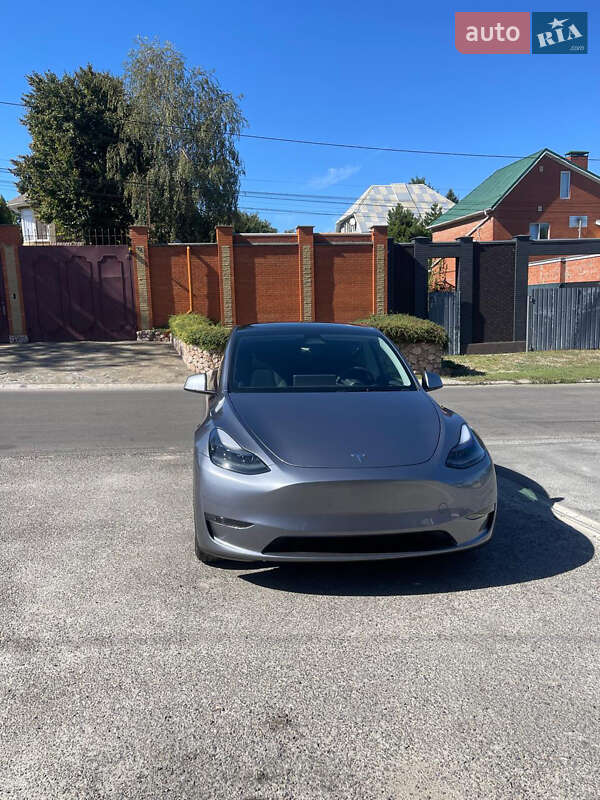 Позашляховик / Кросовер Tesla Model Y 2024 в Дніпрі