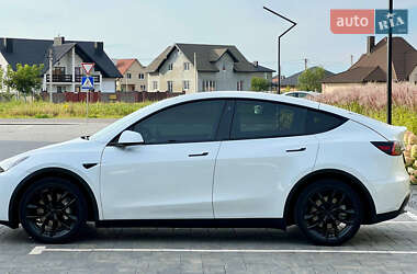 Внедорожник / Кроссовер Tesla Model Y 2021 в 