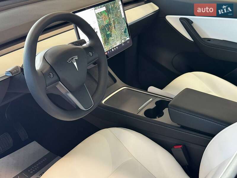 Позашляховик / Кросовер Tesla Model Y 2021 в Львові фото 14 Позашляховик / Кросовер Tesla Model Y 2021 в Львові