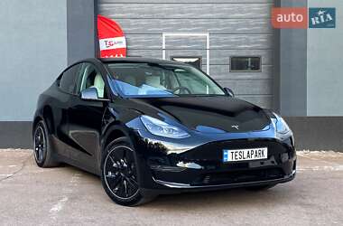 Внедорожник / Кроссовер Tesla Model Y 2024 в Киеве