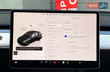 Внедорожник / Кроссовер Tesla Model Y 2024 в 
