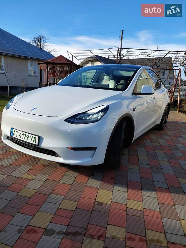 Внедорожник / Кроссовер Tesla Model Y 2020 в Тысменице